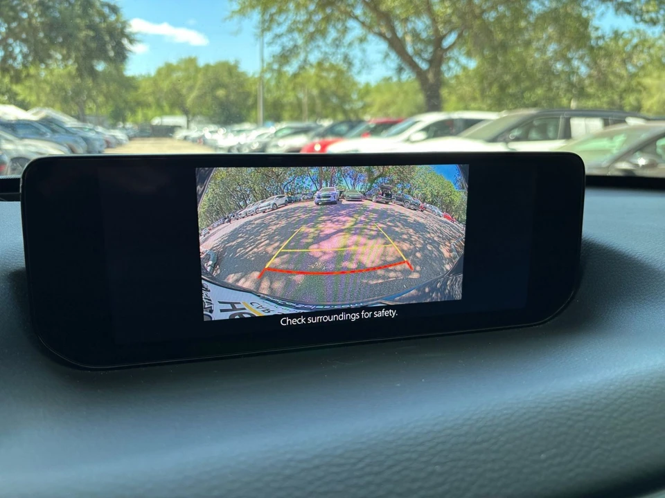 2025 Mazda CX-50 - Image 22 of 31