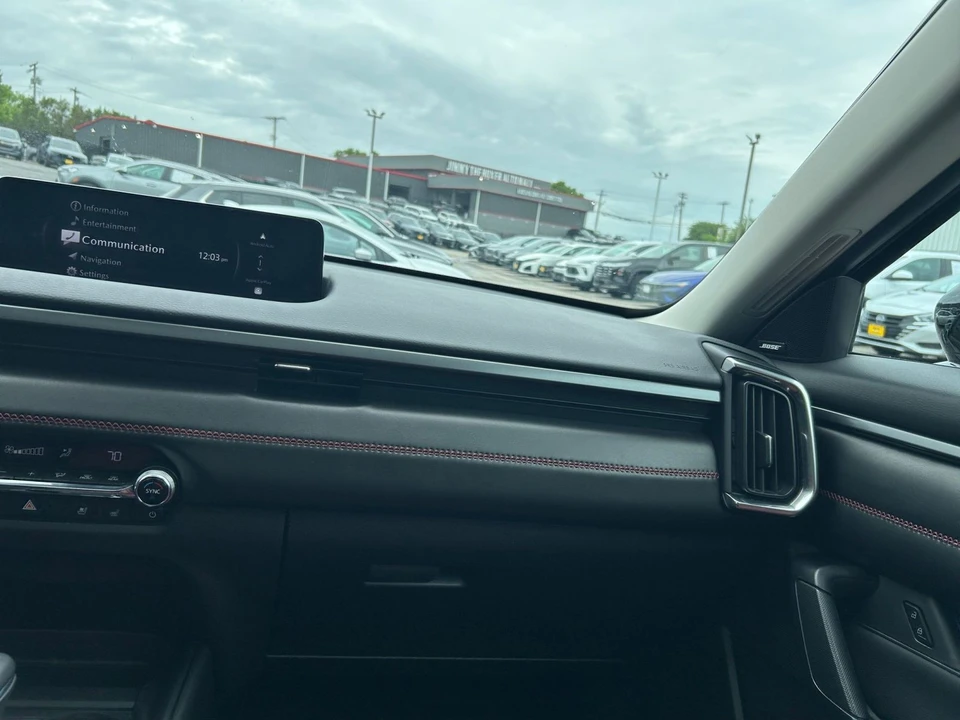 2025 Mazda CX-50 - Image 29 of 31