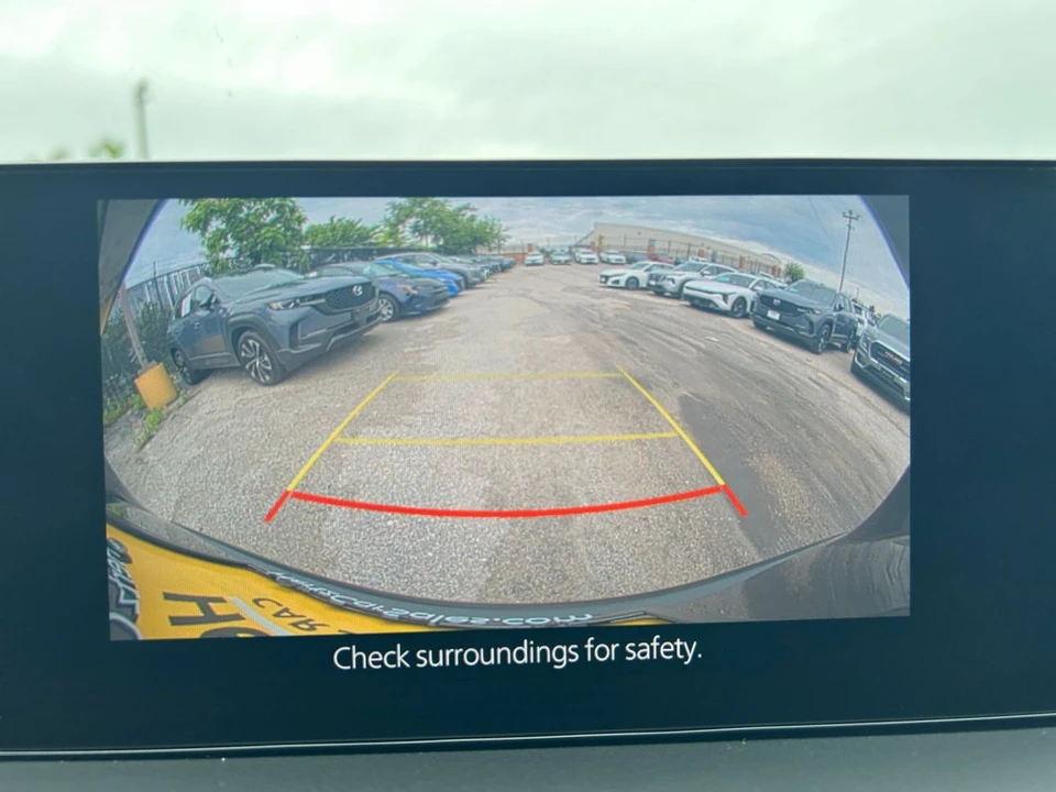 2025 Mazda CX-50 - Image 19 of 31