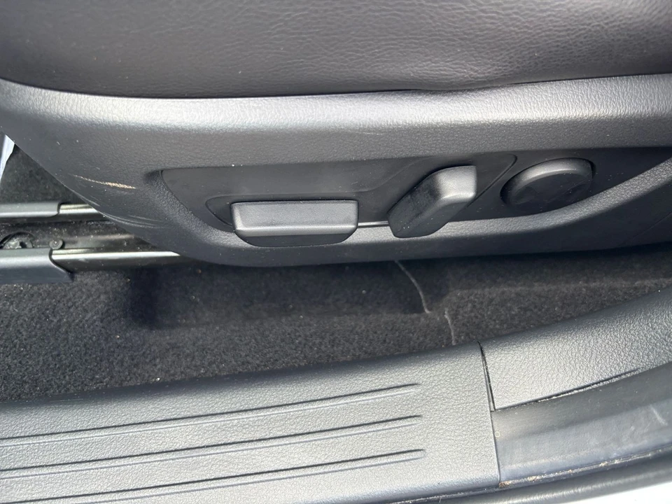 2025 Mazda CX-50 - Image 24 of 31