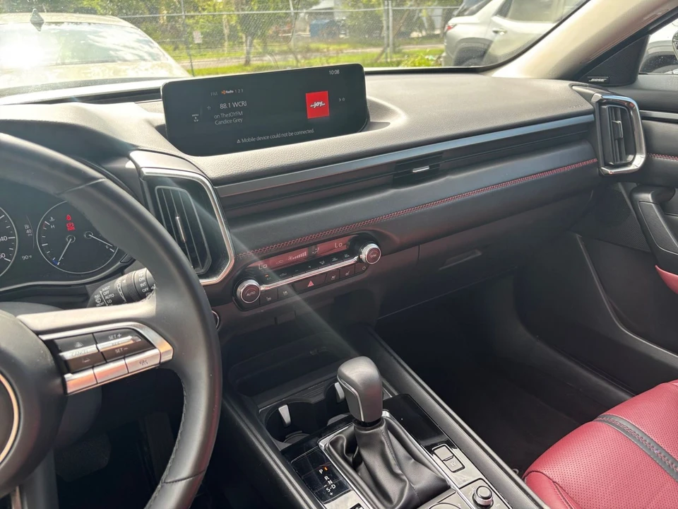2025 Mazda CX-50 - Image 19 of 31