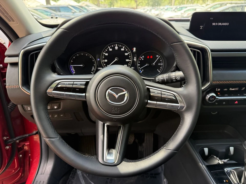 2025 Mazda CX-50 - Image 23 of 31