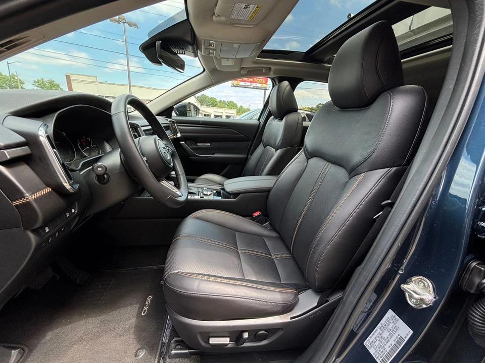 2025 Mazda CX-50 - Image 23 of 31