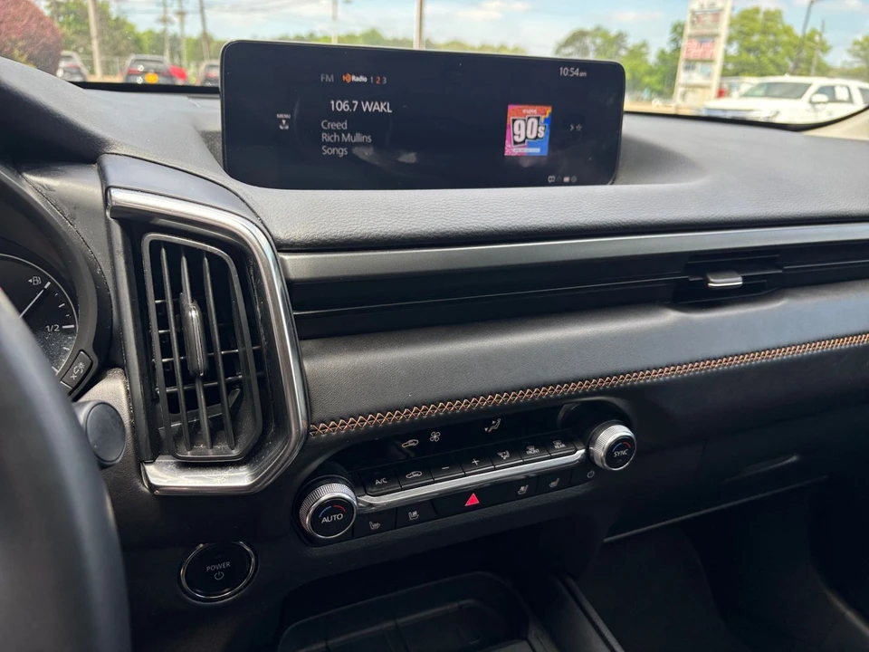 2025 Mazda CX-50 - Image 16 of 31