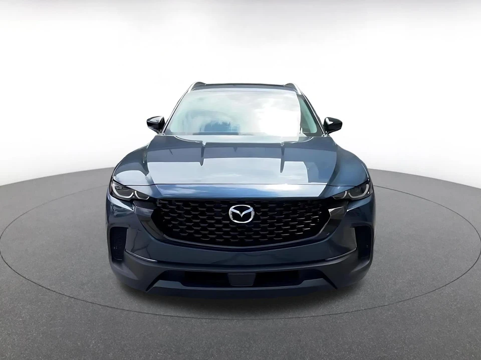 2025 Mazda CX-50 - Image 4 of 31