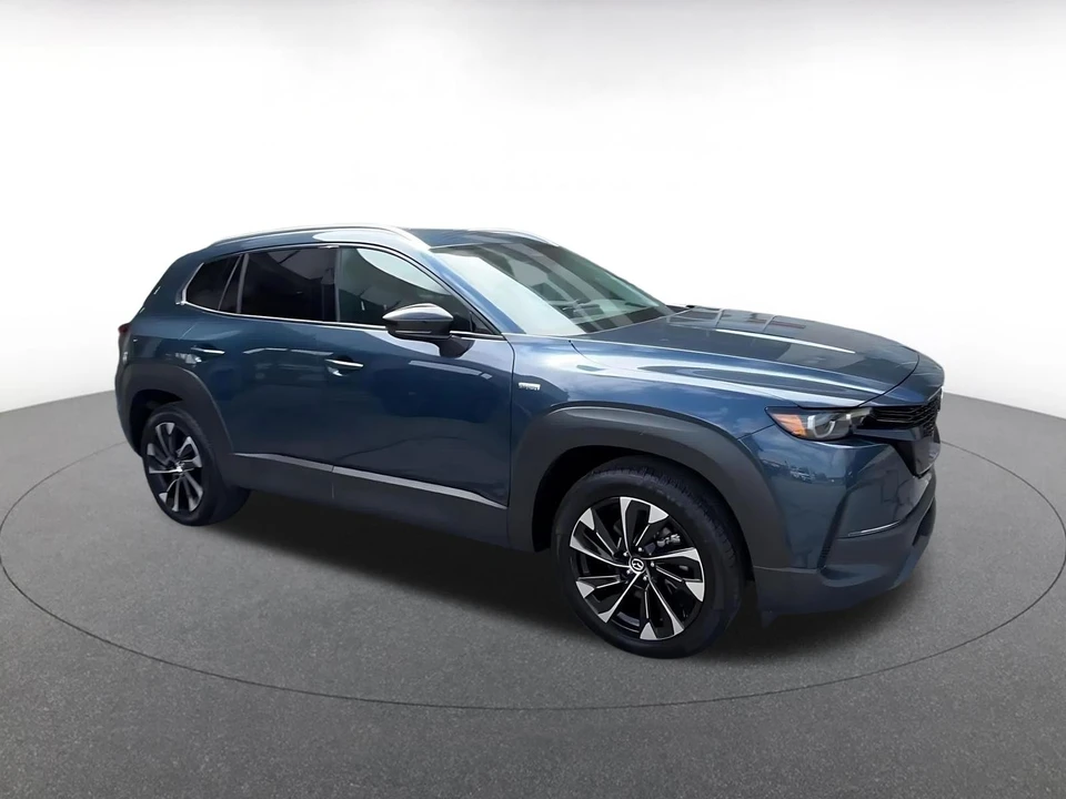 2025 Mazda CX-50 - Image 2 of 31