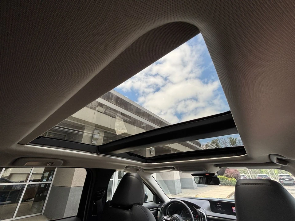 2025 Mazda CX-50 - Image 25 of 31