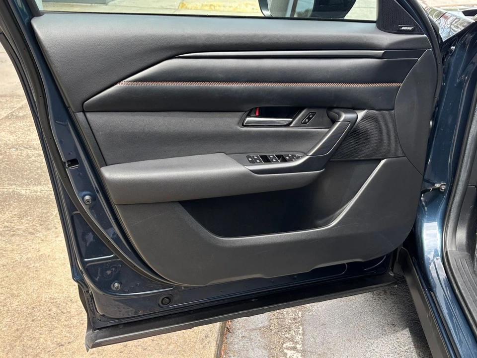 2025 Mazda CX-50 - Image 20 of 31