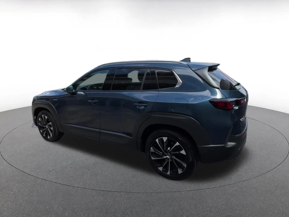 2025 Mazda CX-50 - Image 12 of 31