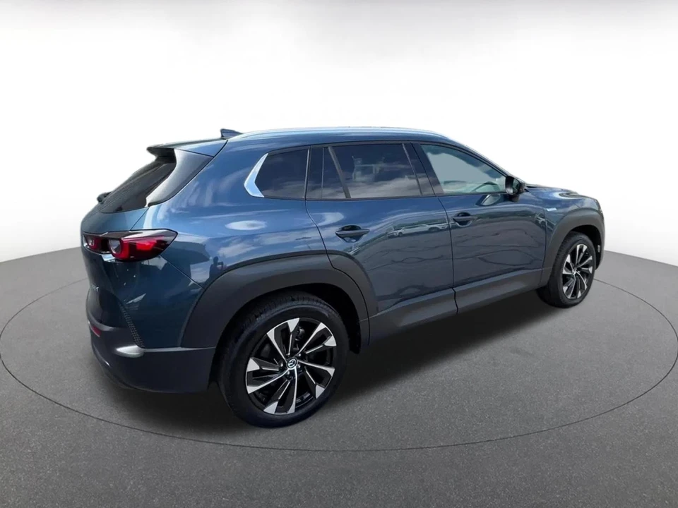 2025 Mazda CX-50 - Image 11 of 31