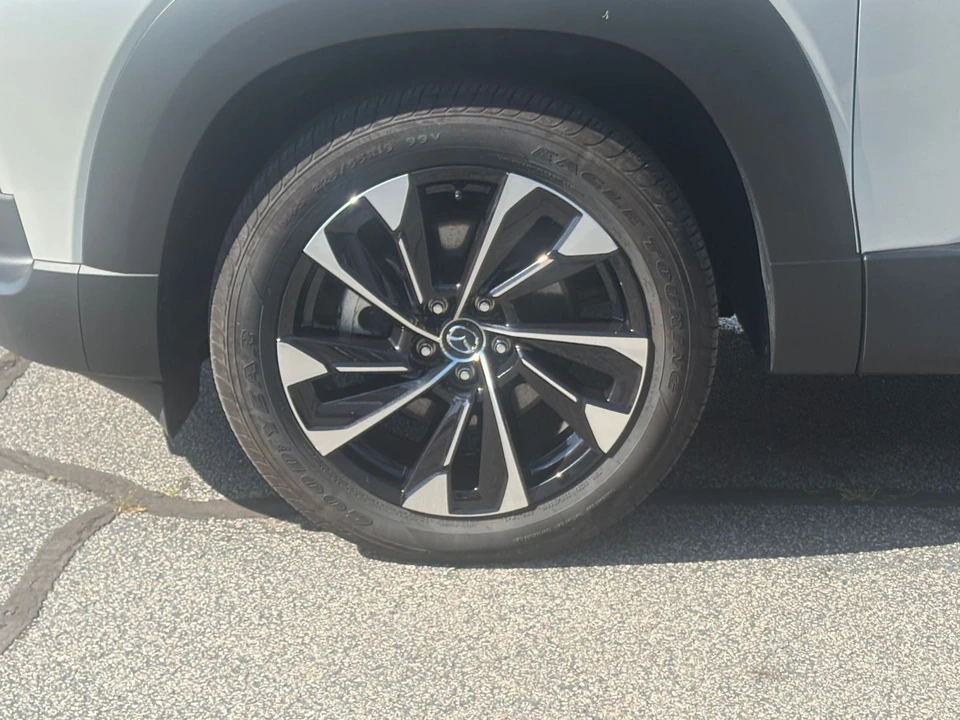 2025 Mazda CX-50 - Image 29 of 31