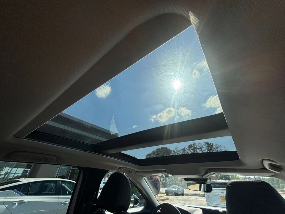 2025 Mazda CX-50 - Image 27 of 31