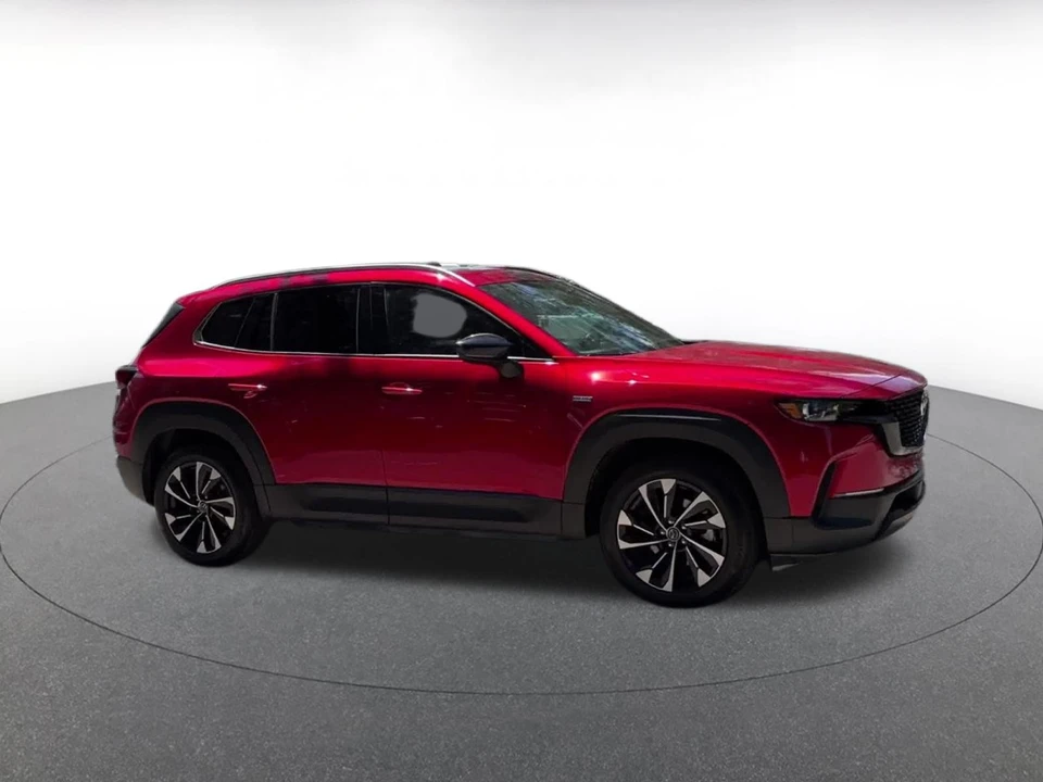 2025 Mazda CX-50 - Image 2 of 31