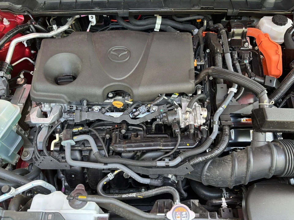 2025 Mazda CX-50 - Image 30 of 31