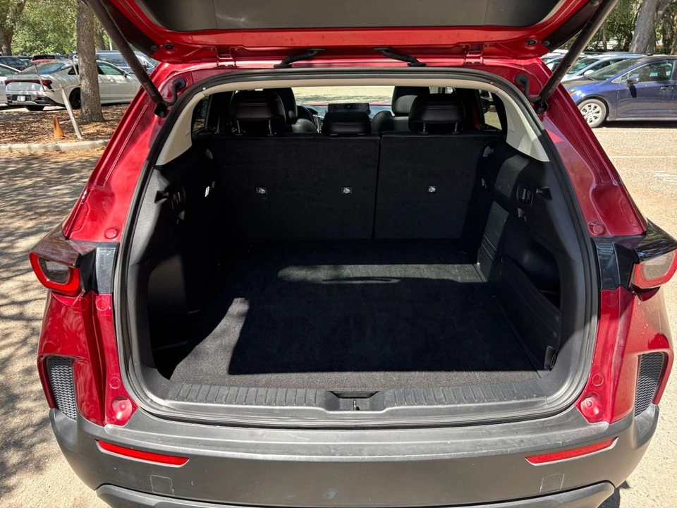 2025 Mazda CX-50 - Image 29 of 31