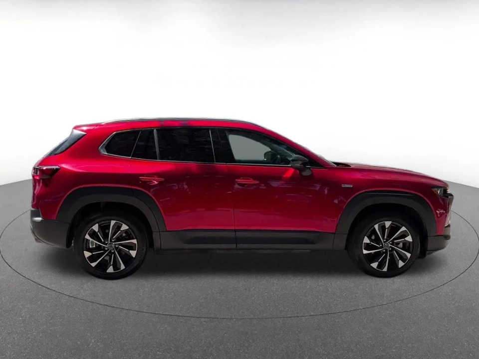 2025 Mazda CX-50 - Image 13 of 31