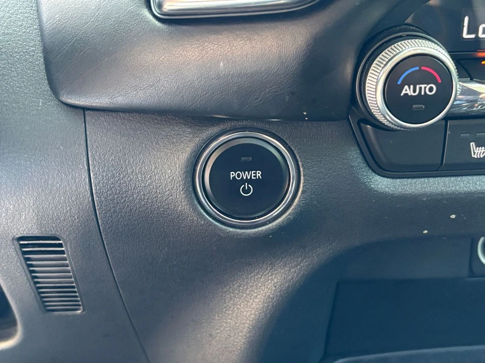 2025 Mazda CX-50 - Image 21 of 31