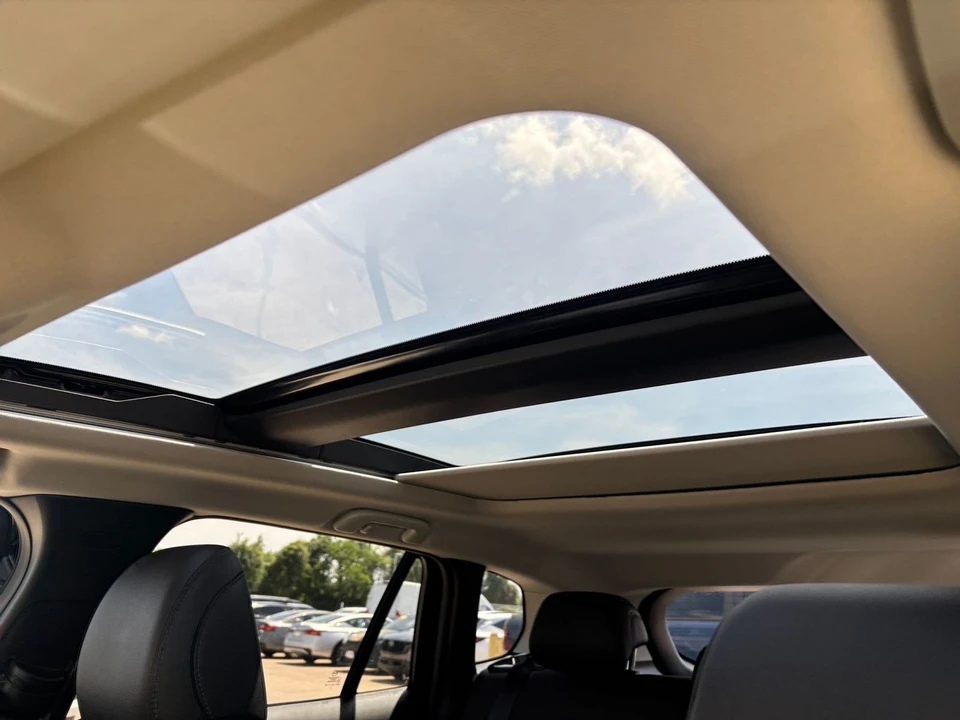 2025 Mazda CX-50 - Image 27 of 31