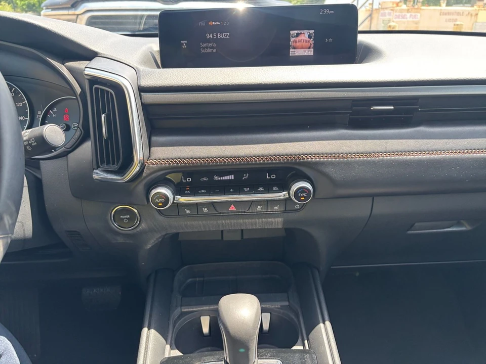 2025 Mazda CX-50 - Image 16 of 31