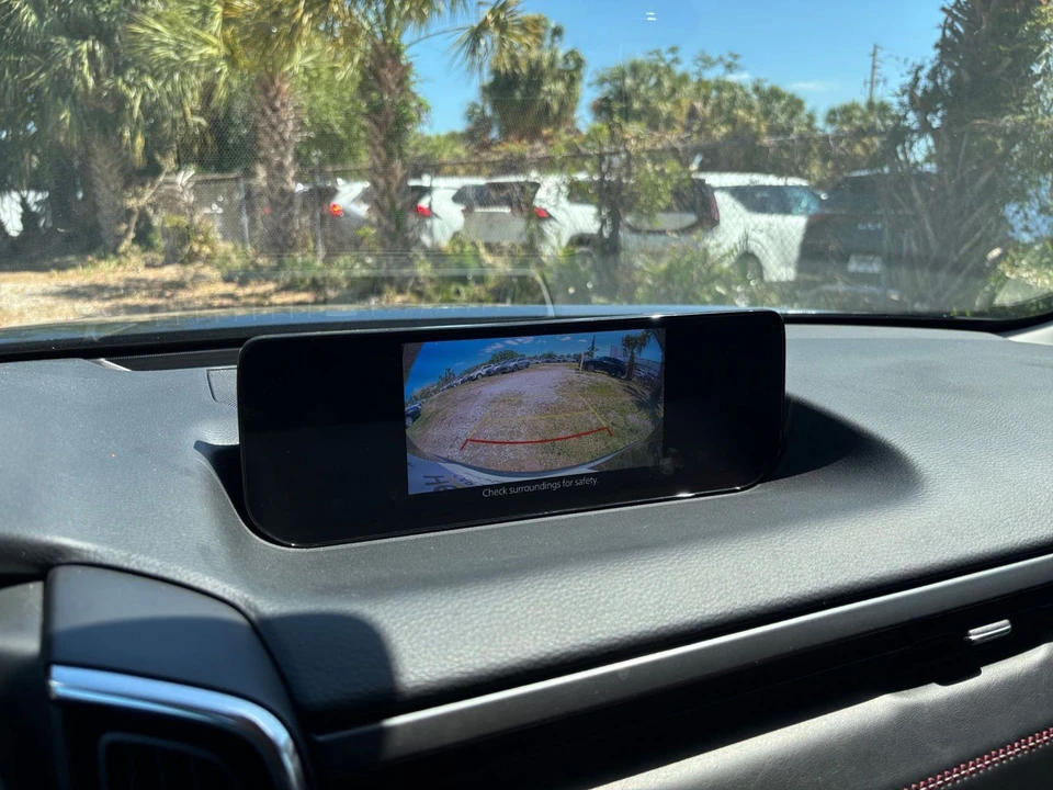 2025 Mazda CX-50 - Image 22 of 31