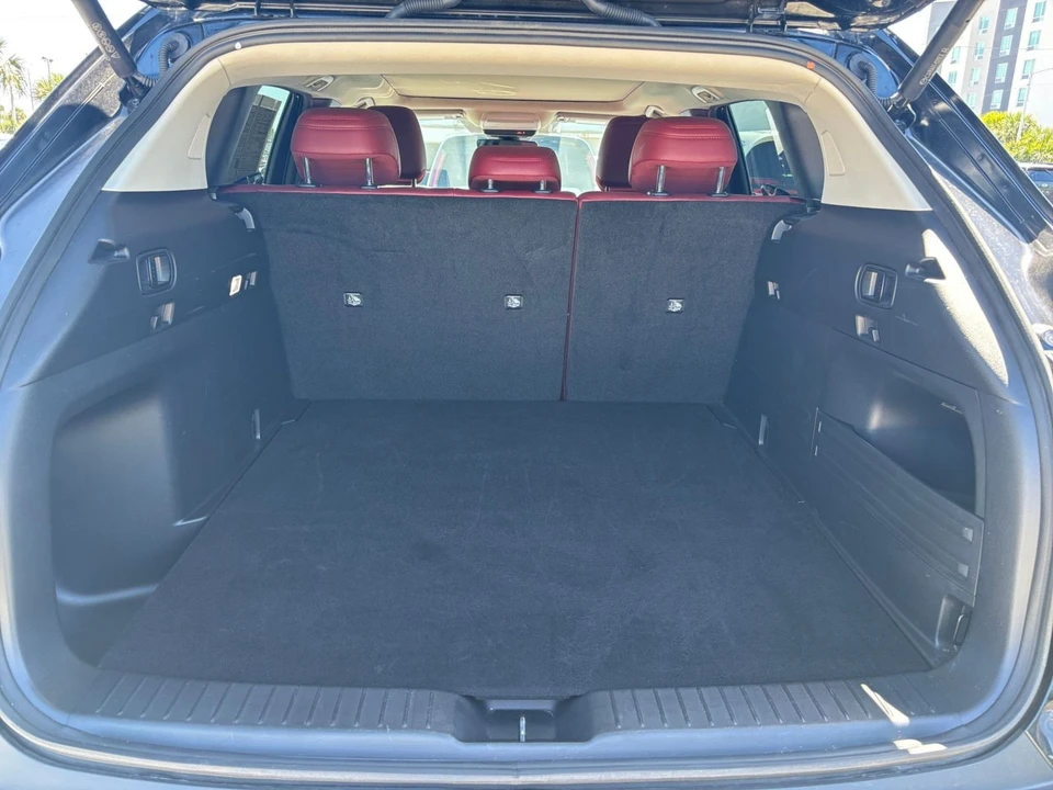 2025 Mazda CX-50 - Image 29 of 31