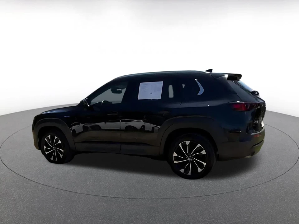 2025 Mazda CX-50 - Image 8 of 31