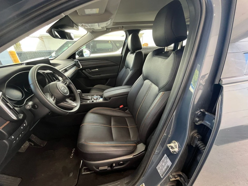 2025 Mazda CX-50 - Image 23 of 31