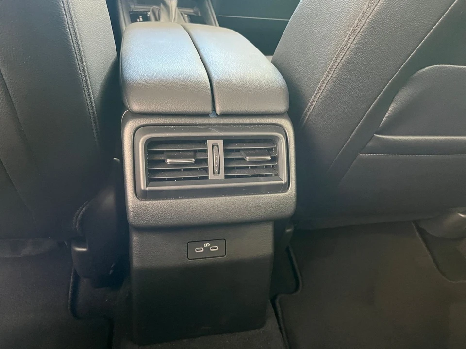 2025 Mazda CX-50 - Image 20 of 31