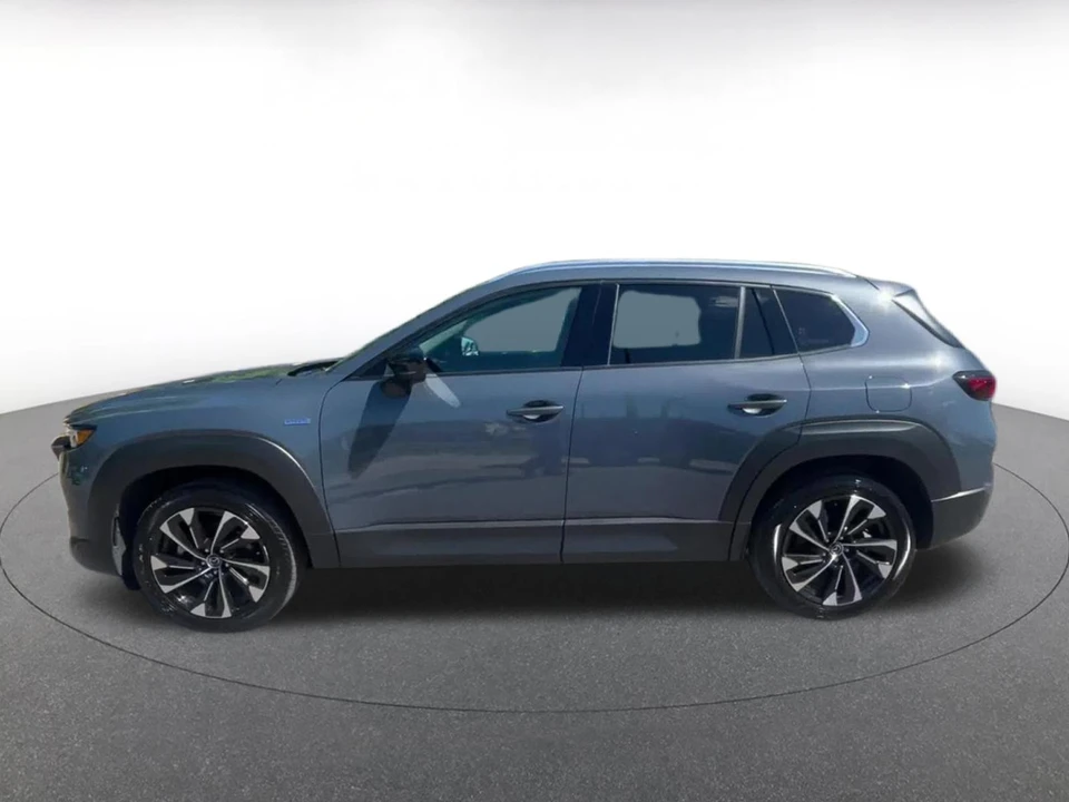 2025 Mazda CX-50 - Image 11 of 31