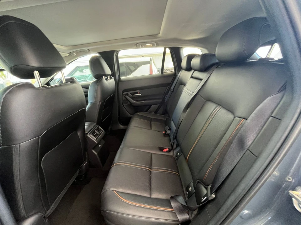 2025 Mazda CX-50 - Image 29 of 31