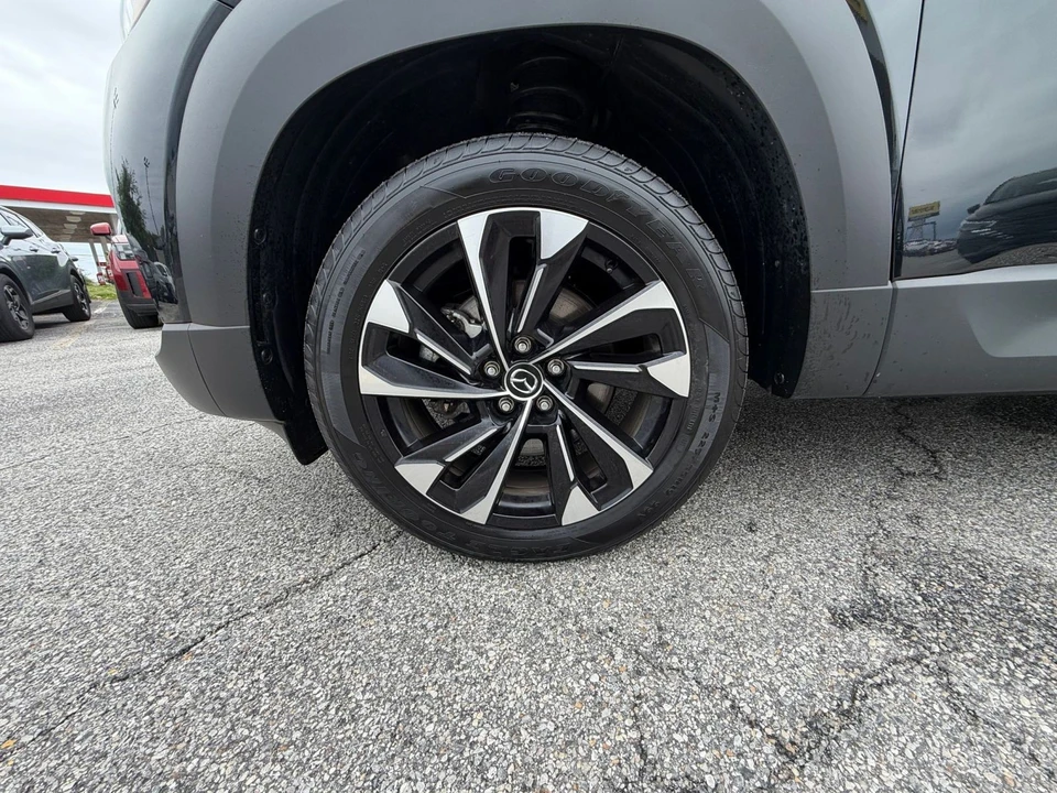 2025 Mazda CX-50 - Image 30 of 31