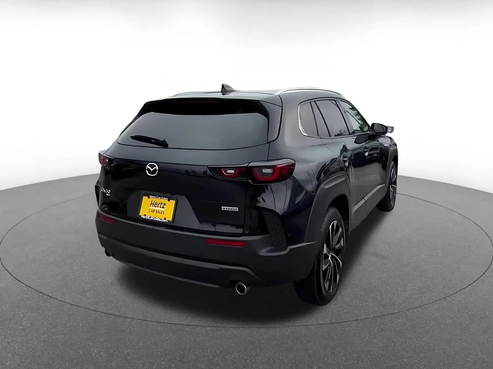 2025 Mazda CX-50 - Image 16 of 31