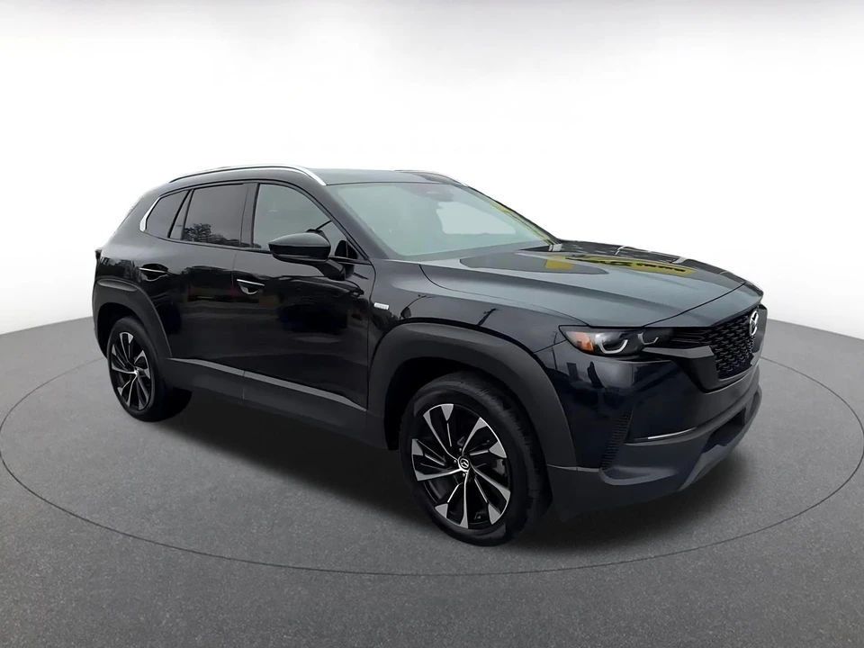 2025 Mazda CX-50 - Image 2 of 31