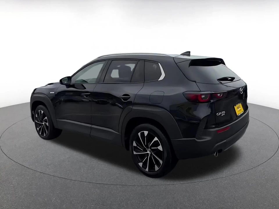 2025 Mazda CX-50 - Image 12 of 31