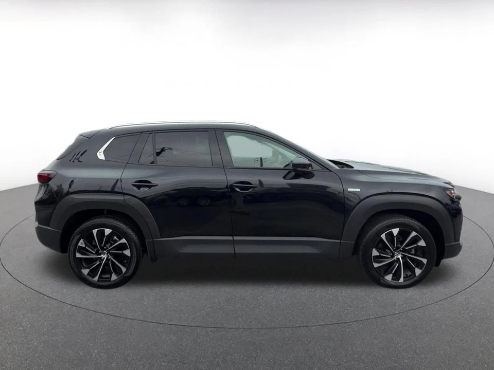 2025 Mazda CX-50 - Image 13 of 31