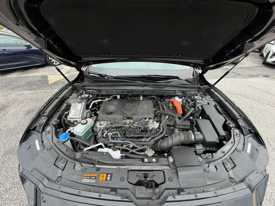 2025 Mazda CX-50 - Image 30 of 31