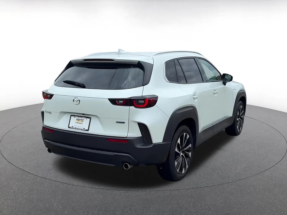 2025 Mazda CX-50 - Image 13 of 31