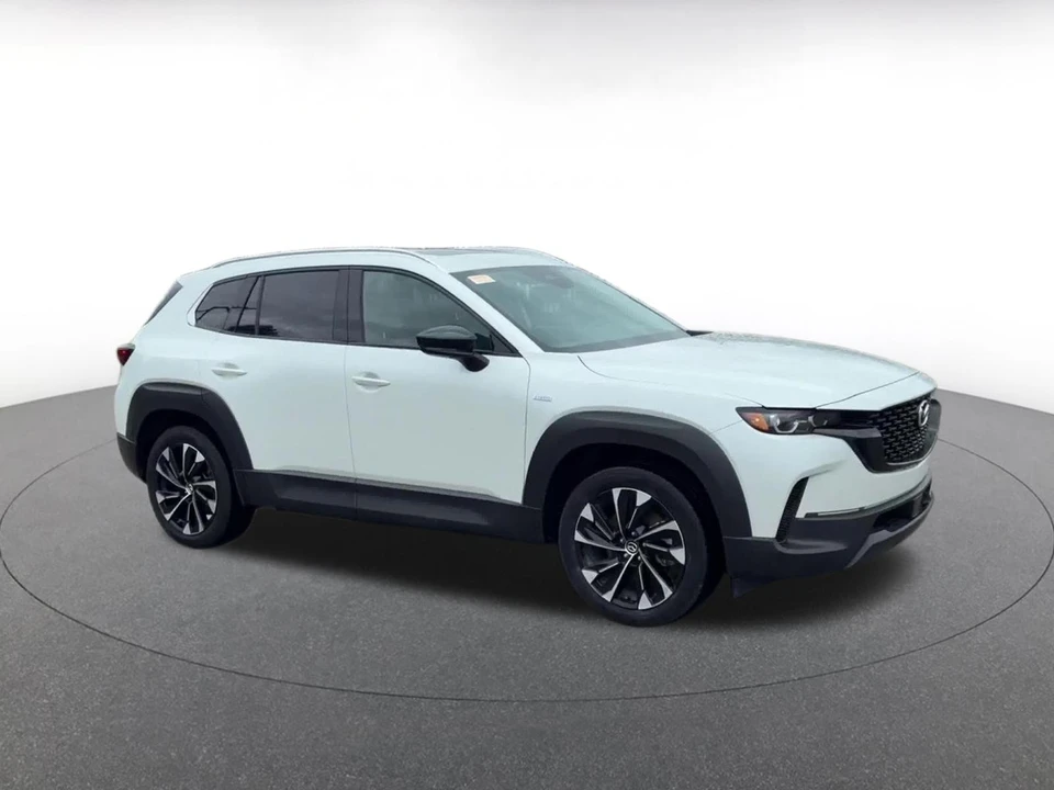 2025 Mazda CX-50 - Image 2 of 31