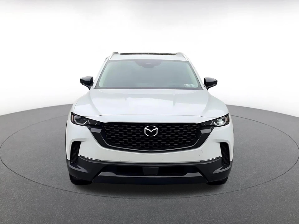 2025 Mazda CX-50 - Image 4 of 31