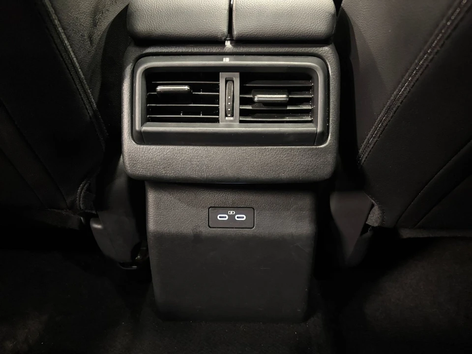 2025 Mazda CX-50 - Image 24 of 31