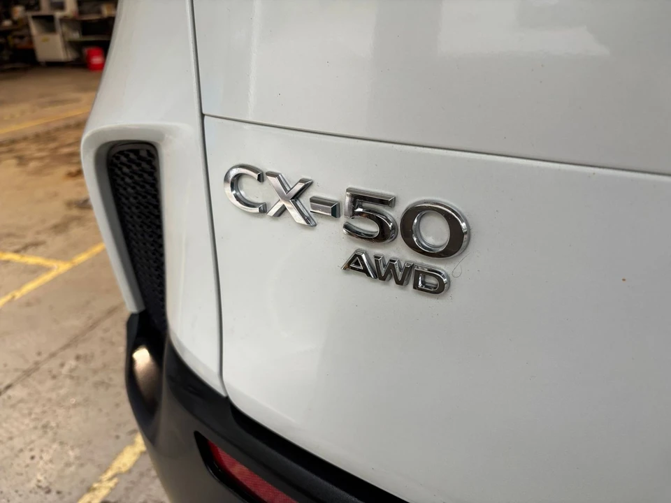 2025 Mazda CX-50 - Image 16 of 31