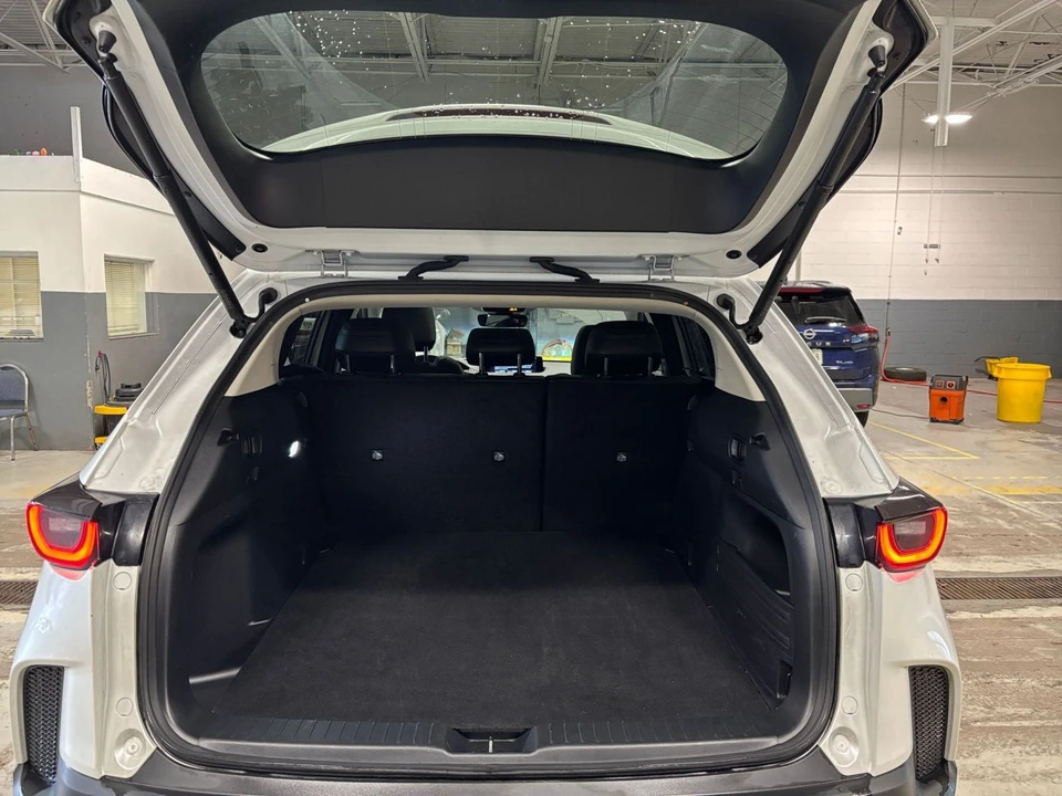 2025 Mazda CX-50 - Image 30 of 31