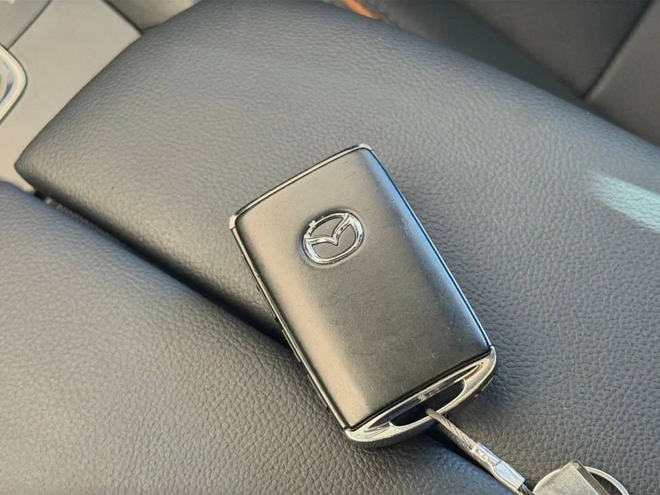 2025 Mazda CX-50 - Image 24 of 31