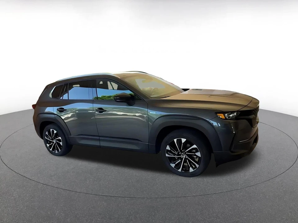 2025 Mazda CX-50 - Image 2 of 31