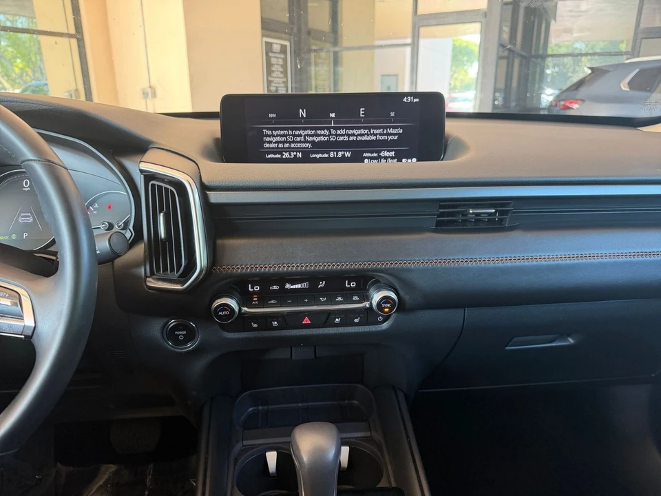 2025 Mazda CX-50 - Image 16 of 31