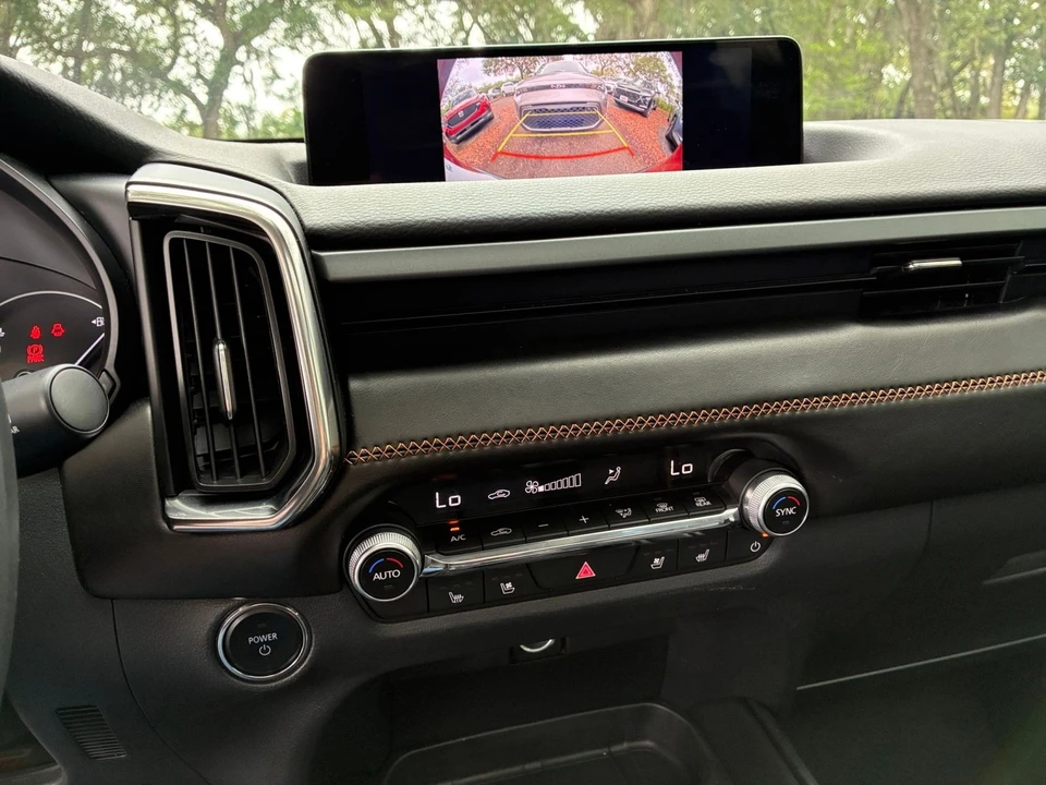 2025 Mazda CX-50 - Image 14 of 31