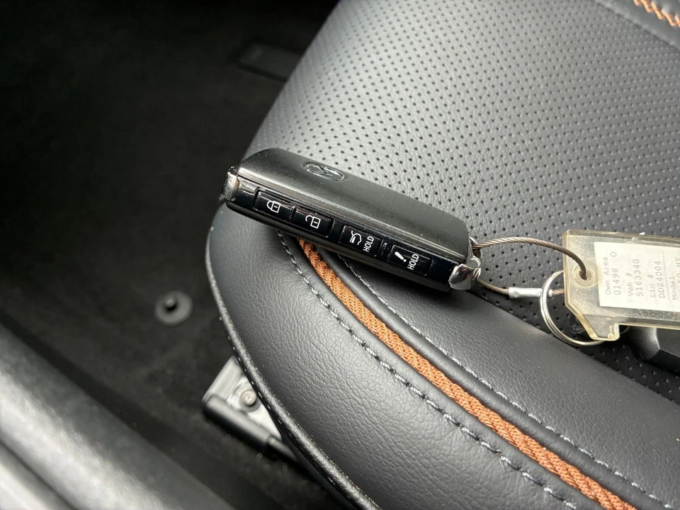 2025 Mazda CX-50 - Image 18 of 31