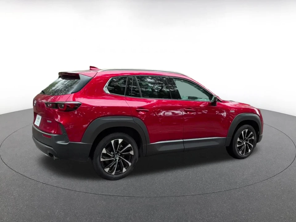 2025 Mazda CX-50 - Image 11 of 31