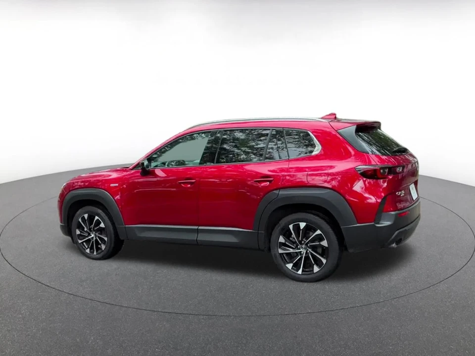 2025 Mazda CX-50 - Image 8 of 31