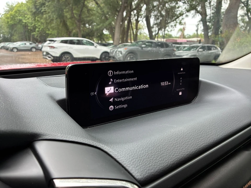 2025 Mazda CX-50 - Image 17 of 31